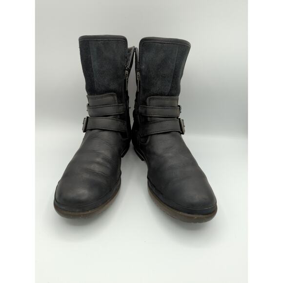 UGG Simmens Waterproof Black Leather Side Zip Boot Women's Size 7 - Picture 1 of 9